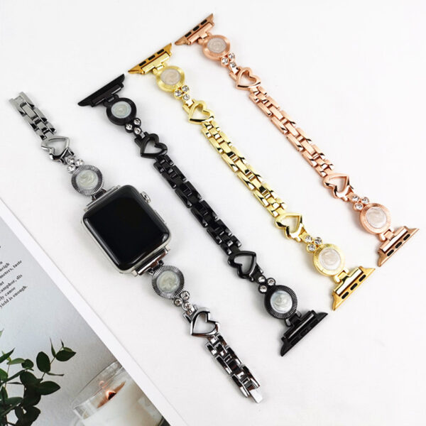 Metal Heart-shaped Bracelet for Apple Watch Band Series 8 7 6 SE 5 4 3 Adjustable Strap Ultra 49mm 41mm 45mm 40mm 44mm Belt