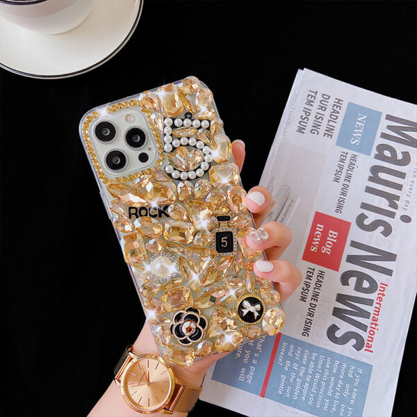 Diamond Rhinestone Flower Case, Luxury Bling Phone Case, Pearl Crystal, for iPhone 17 Air 16  15Plus, 14Pro, 11, 12, 13 Pro MAX